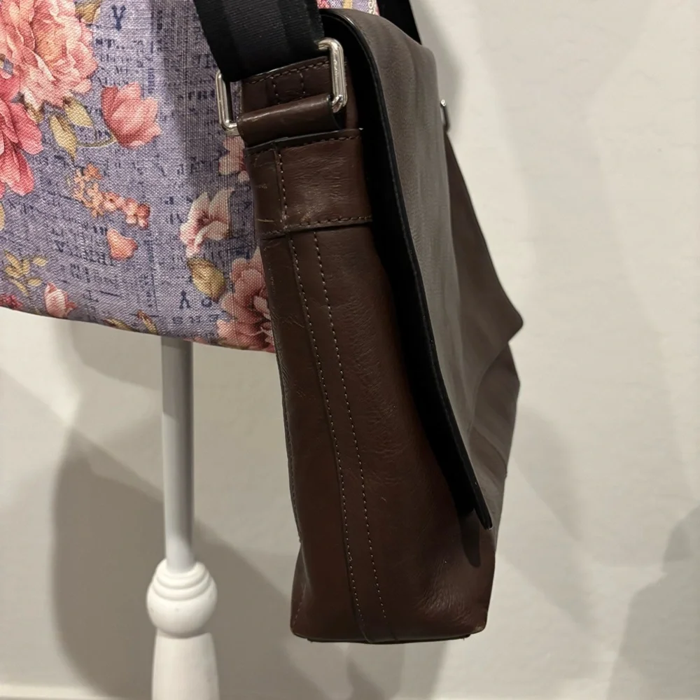 Coach pebbled leather messenger bag